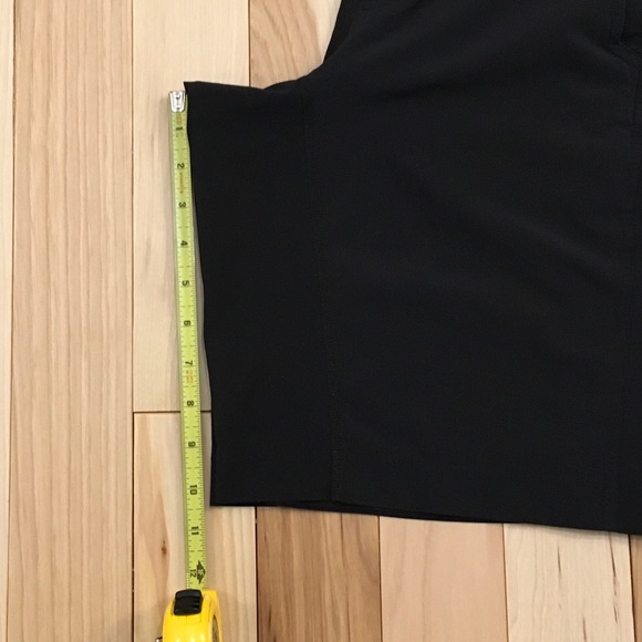 Lululemon Mens Shorts Size M With Old Logo ,Black - Picture 9 of 9